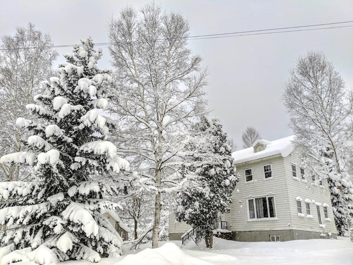 Chalet Banff - 6 Bedroom 6 Bathroom Ski Lodge Niseko Eksteriør bilde
